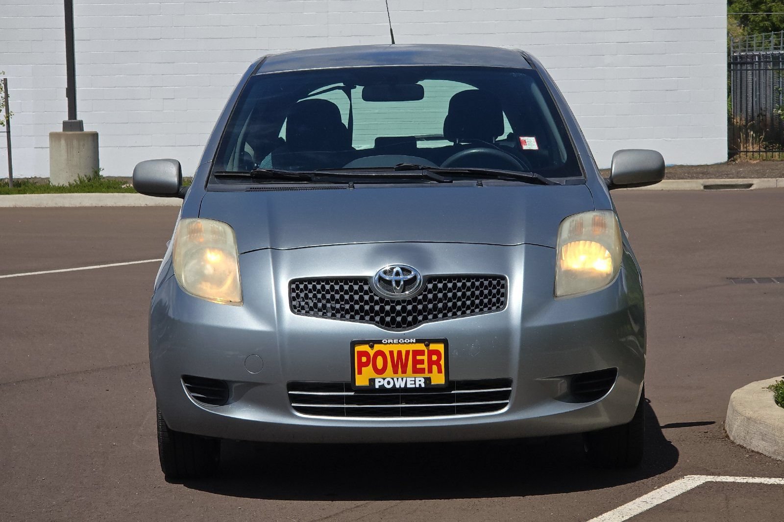 Used 2007 Toyota Yaris 2-Door Hatchback FWD image 9