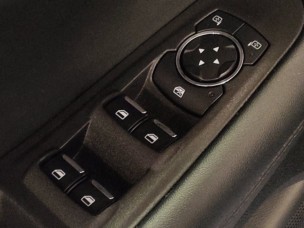 Used 2024 Ford Edge SEL image 27