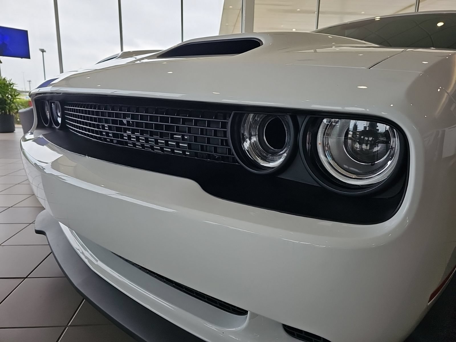 Used 2019 Dodge Challenger SRT Hellcat Redeye RWD image 9