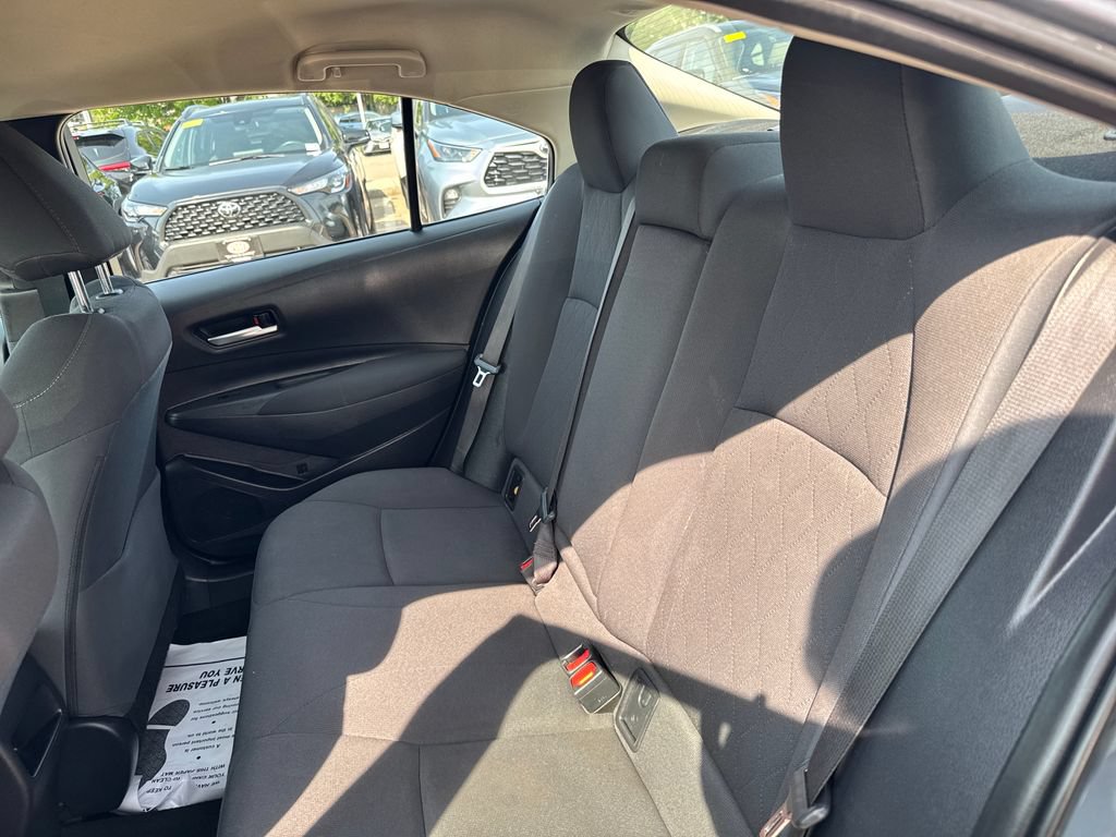 Used 2020 Toyota Corolla LE FWD image 34