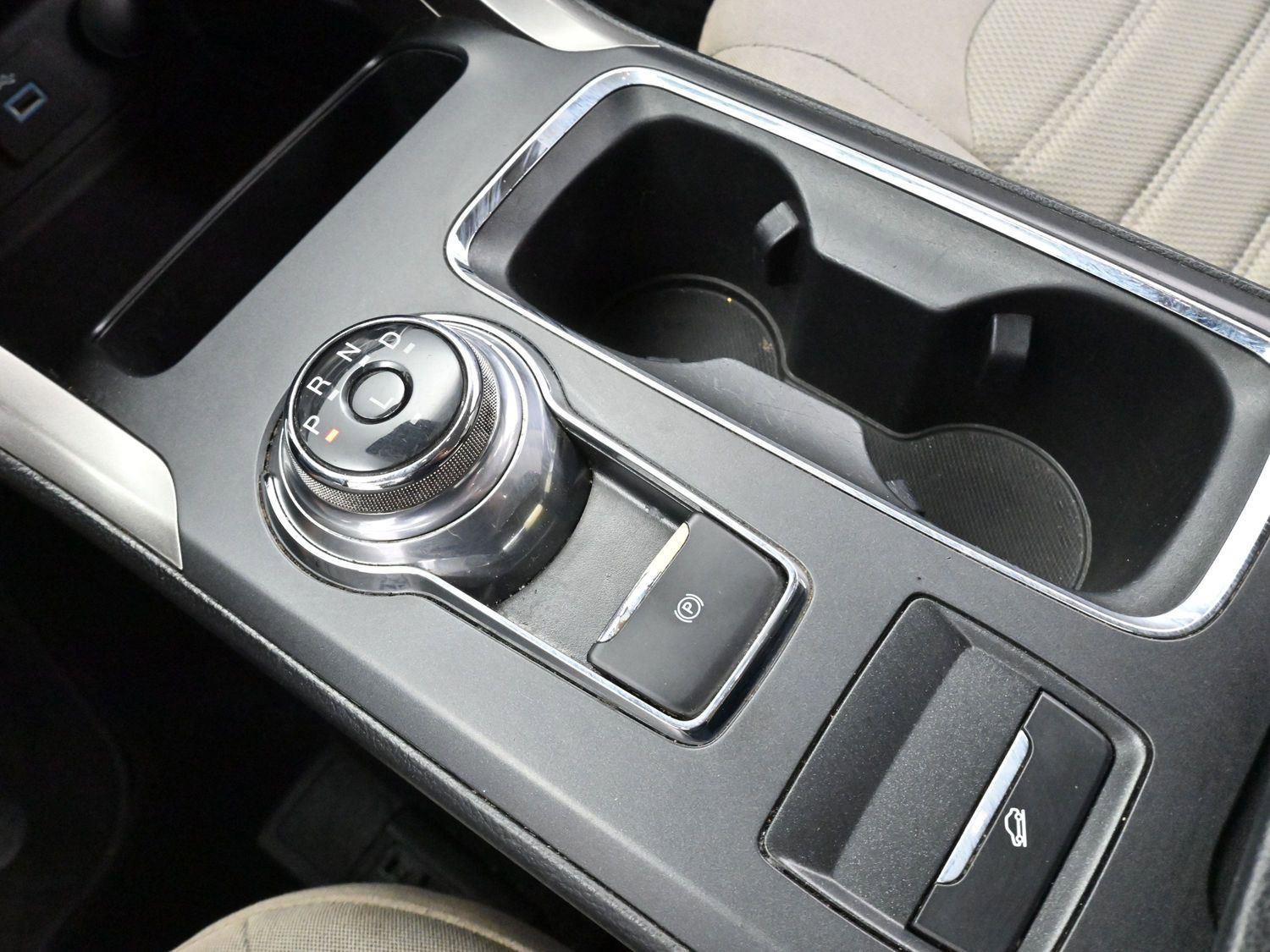 Used 2020 Ford Fusion S FWD image 23