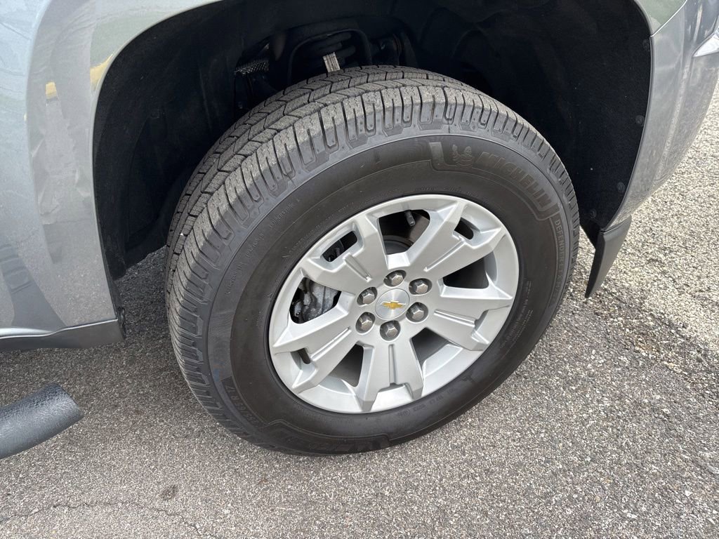 Used 2019 Chevrolet Colorado LT w/ LT Convenience Package AWD/4WD image 11