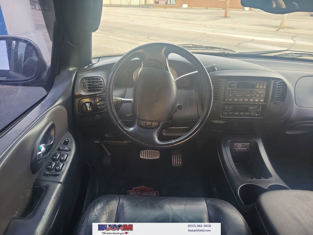 Used 2002 Ford F150 Harley-Davidson image 8