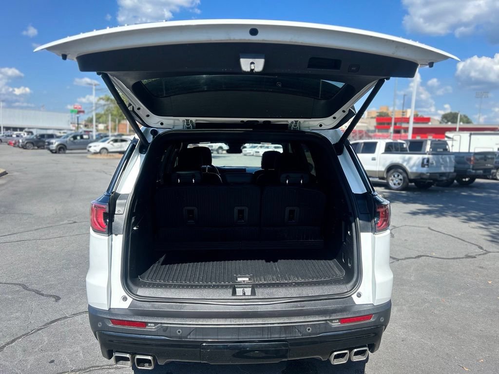 Used 2025 GMC Acadia AT4 w/ Luxury Package AWD/4WD image 9