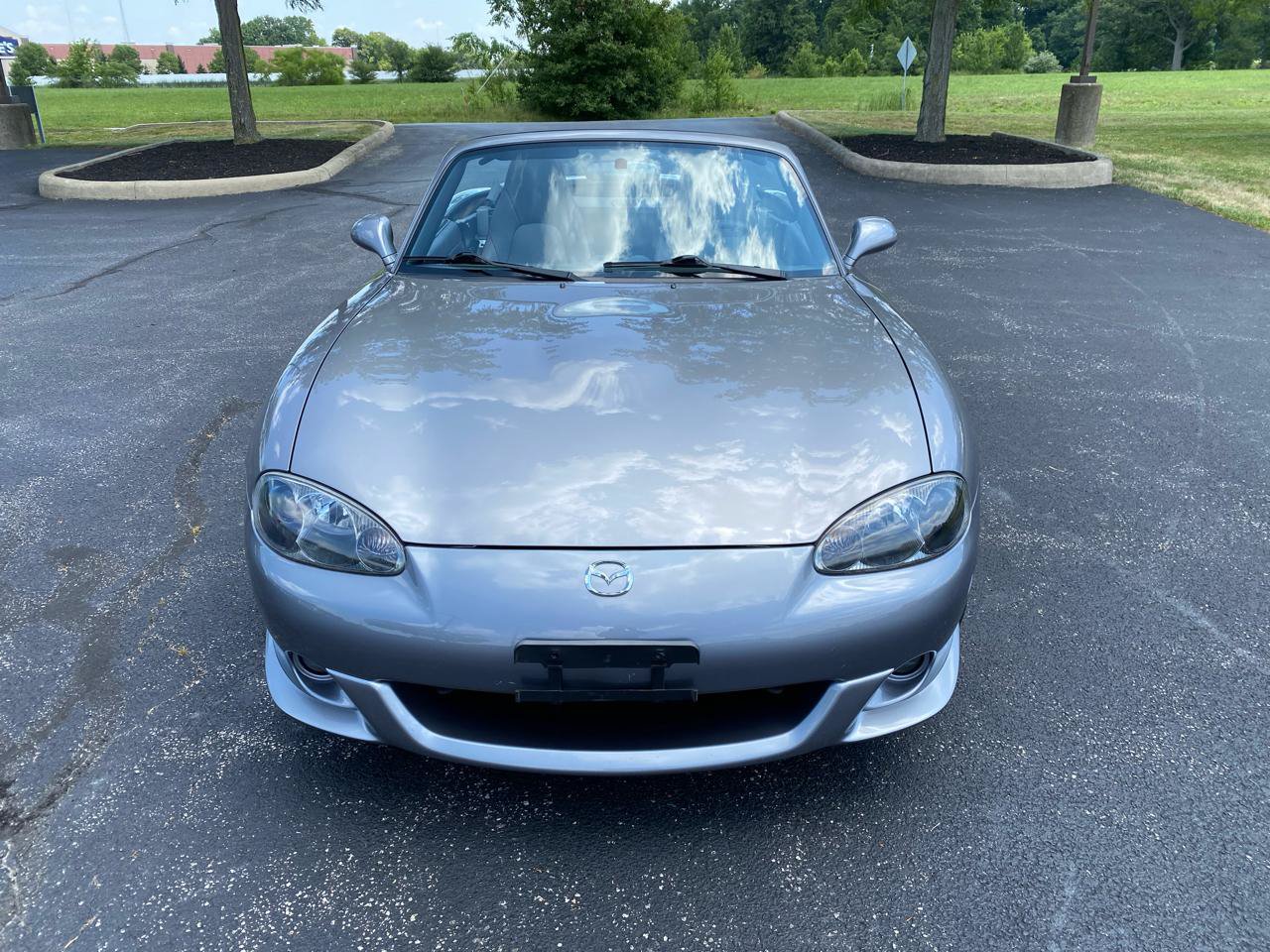 Used 2004 MAZDA MX-5 Miata MAZDASPEED w/ Grand Touring Pkg RWD image 3