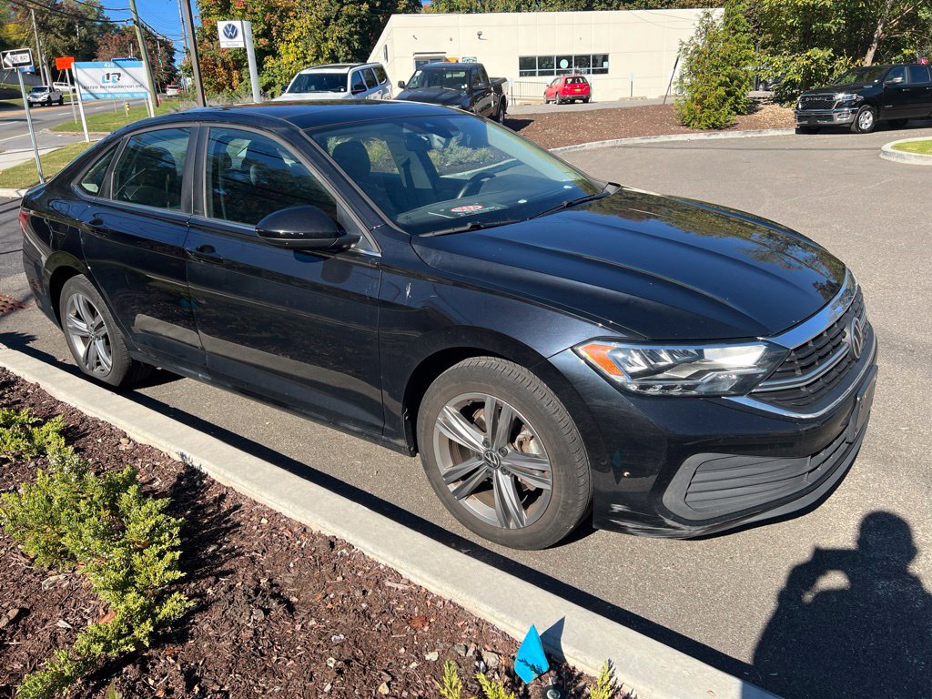 Used 2023 Volkswagen Jetta SE