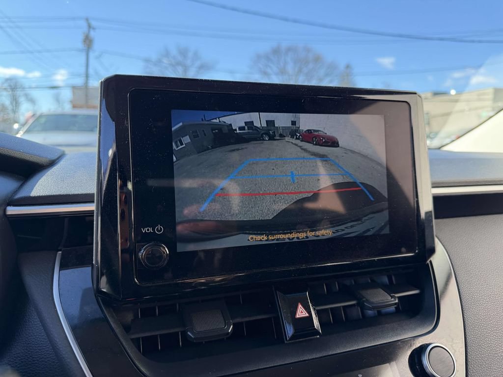 Used 2023 Toyota Corolla LE FWD image 27