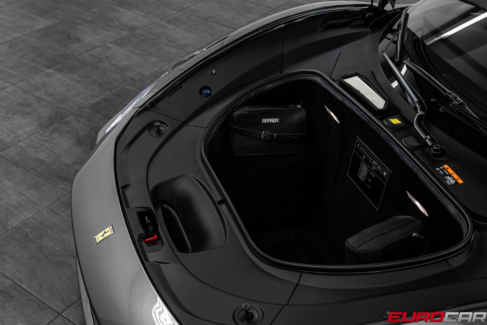 Used 2021 Ferrari F8 Tributo RWD image 10