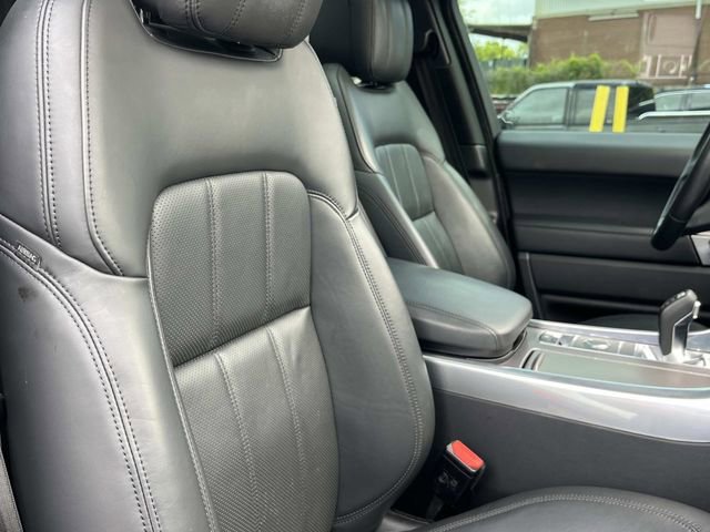 Used 2020 Land Rover Range Rover Sport HSE AWD/4WD image 32