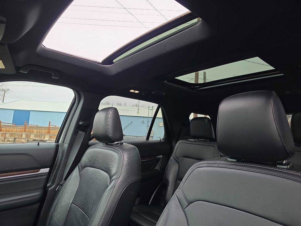 Used 2019 Ford Explorer Limited w/ Class III Trailer Tow Package image 28