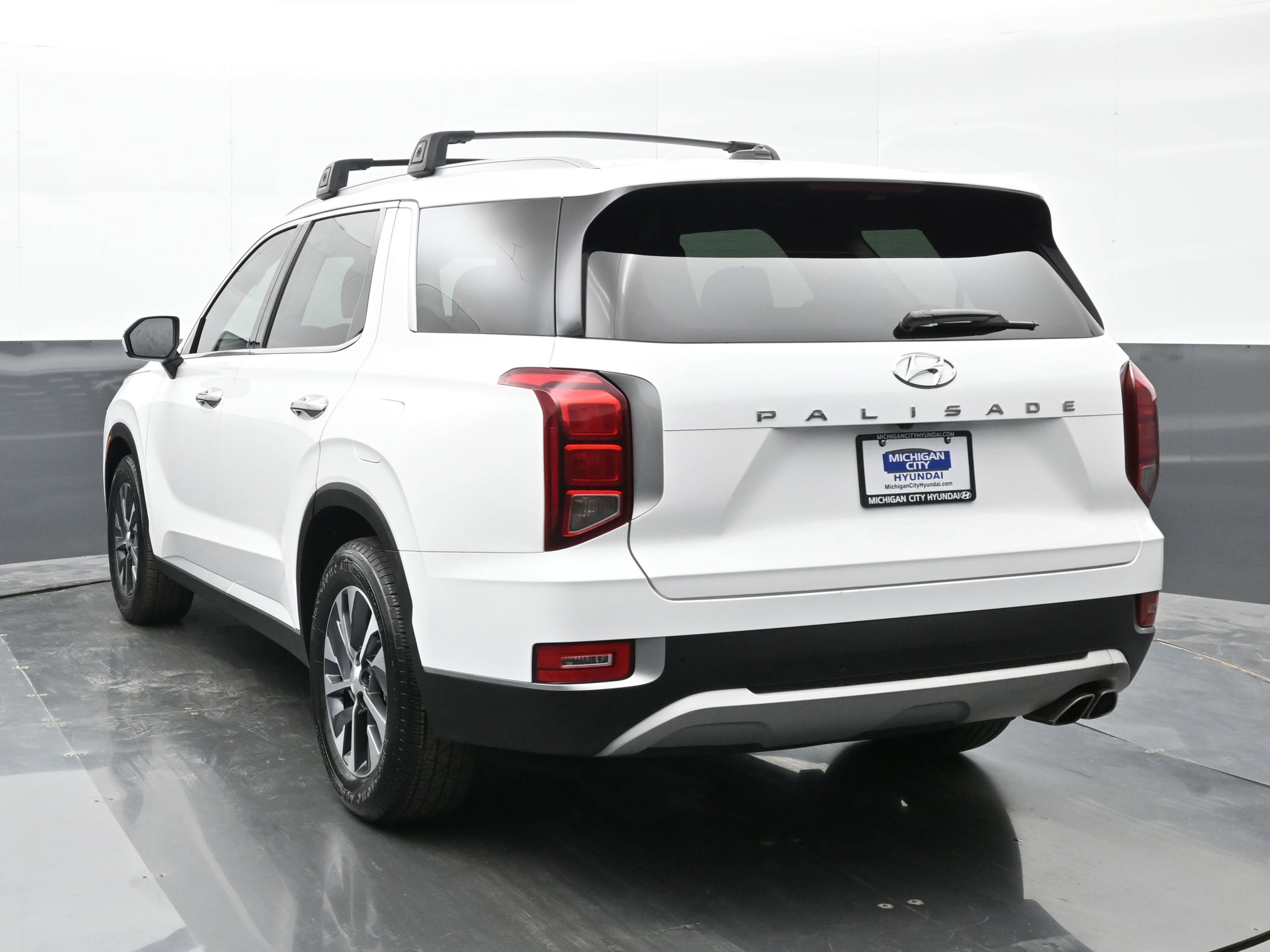 Used 2022 Hyundai Palisade SEL image 2