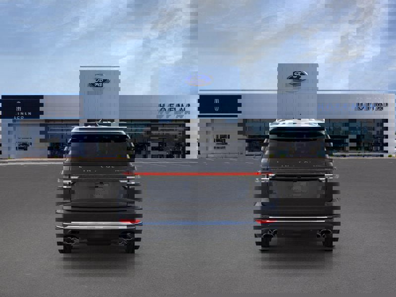 New 2026 Lincoln Aviator AWD image 5