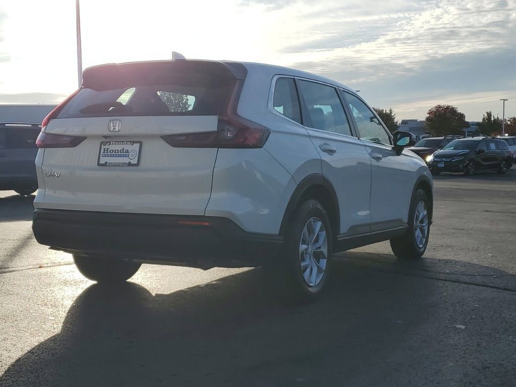 Used 2023 Honda CR-V LX image 8