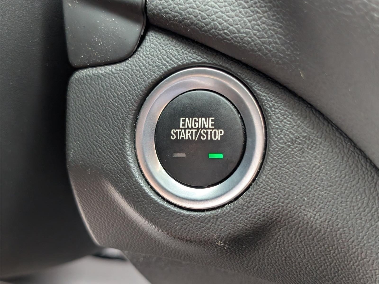 Used 2023 Chevrolet Equinox LT FWD image 24