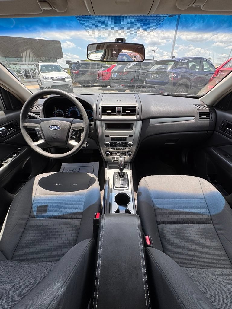 Used 2011 Ford Fusion SE w/ 201A Rapid Spec Order Code FWD image 16