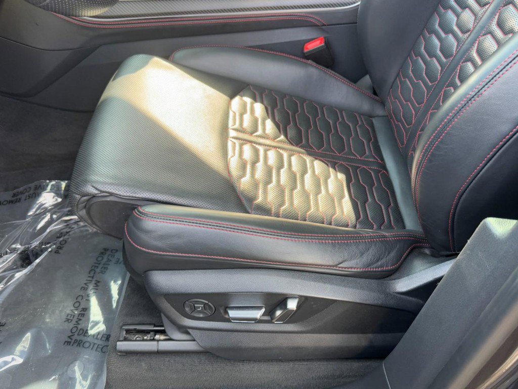 Used 2021 Audi RS Q8 4.0 TFSI quattro image 36