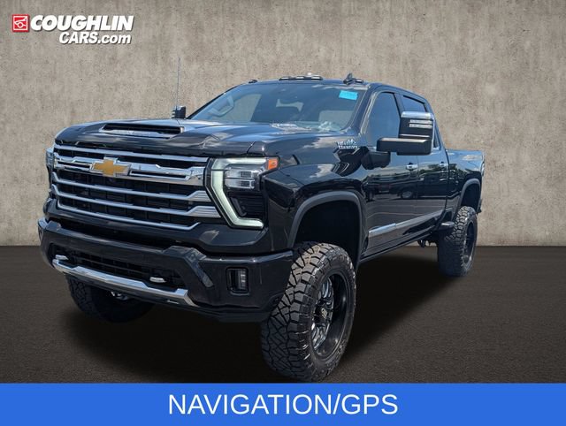 Used 2024 Chevrolet Silverado 2500 High Country w/ Technology Package AWD/4WD image 4