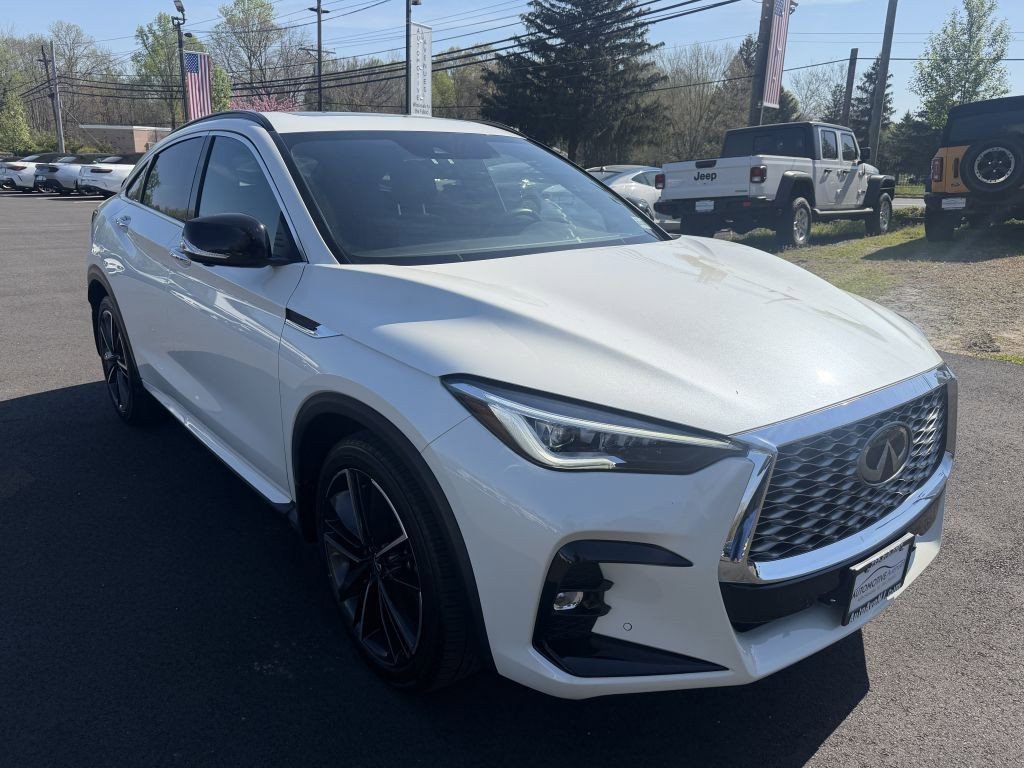 Used 2023 INFINITI QX55 Essential AWD/4WD image 2
