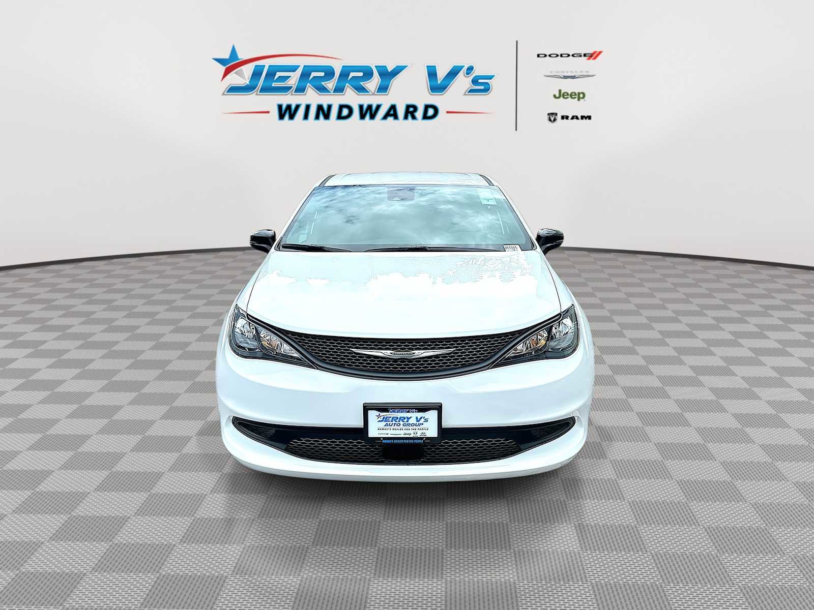 New 2026 Chrysler Voyager LX image 3