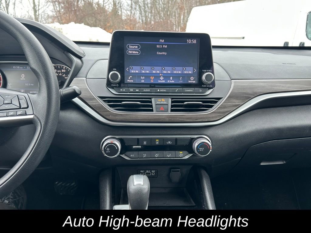 Used 2024 Nissan Altima 2.5 SV image 19