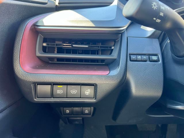 Used 2026 Toyota Prius Plug-In Hybrid image 23