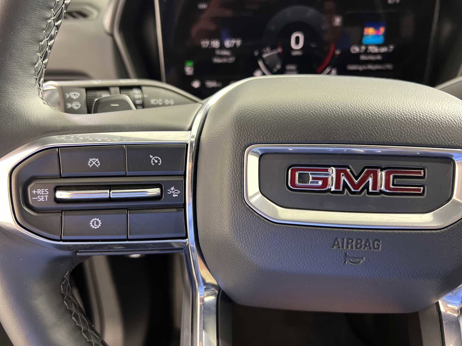 Used 2025 GMC Terrain Elevation AWD/4WD image 10