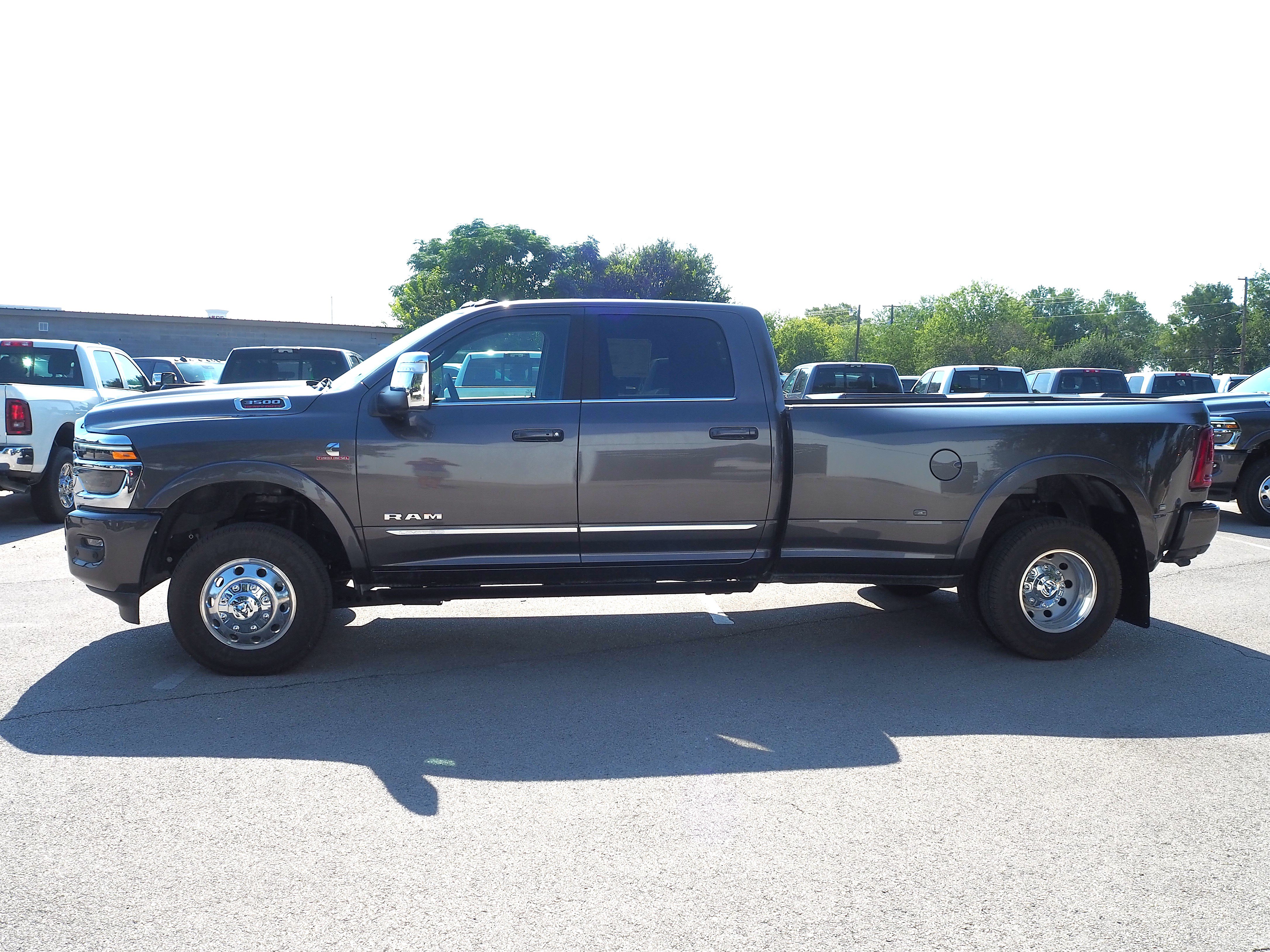 New 2025 RAM 3500 Limited