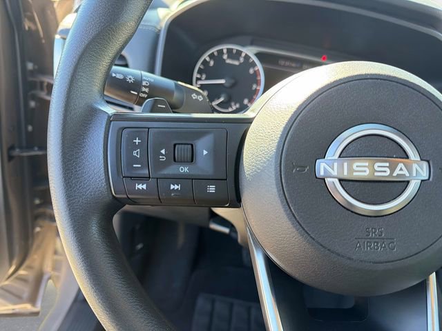 Used 2024 Nissan Rogue SV image 25