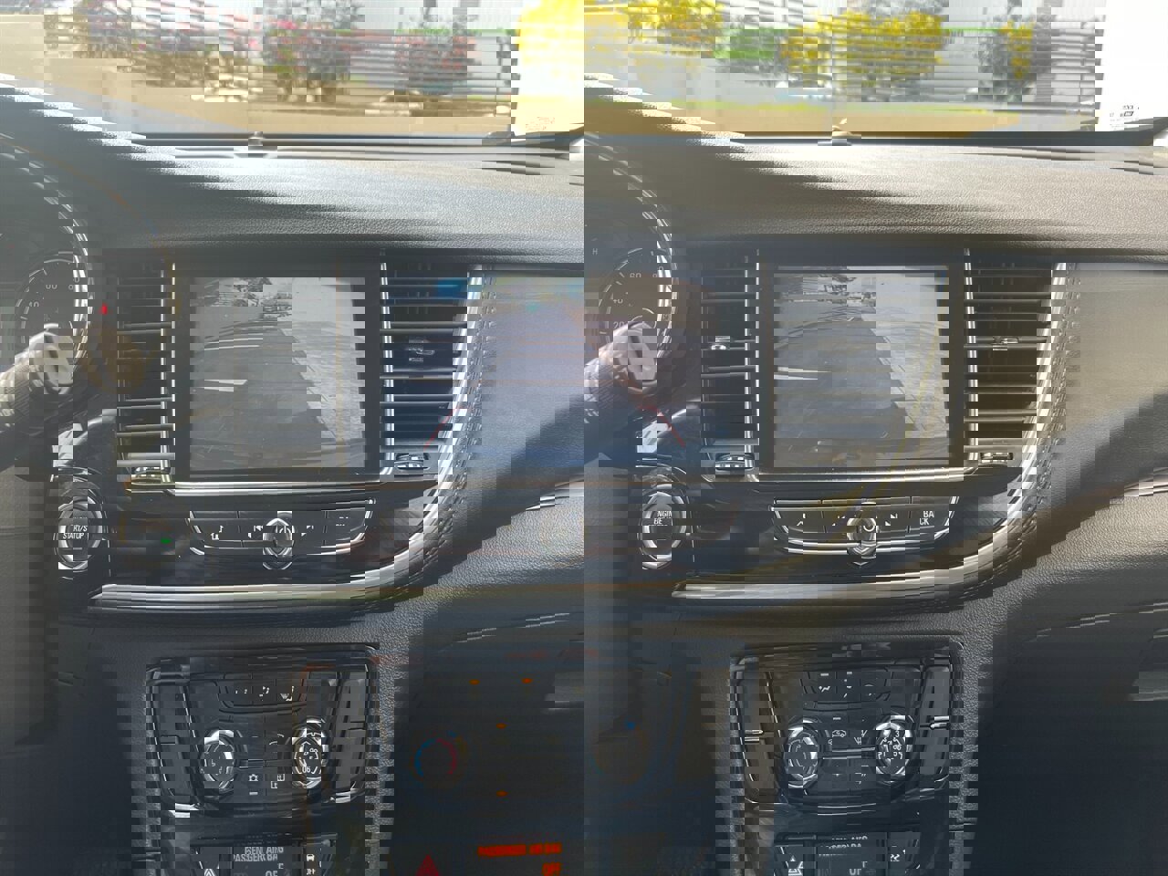 Used 2020 Buick Encore Preferred w/ Safety Package image 14