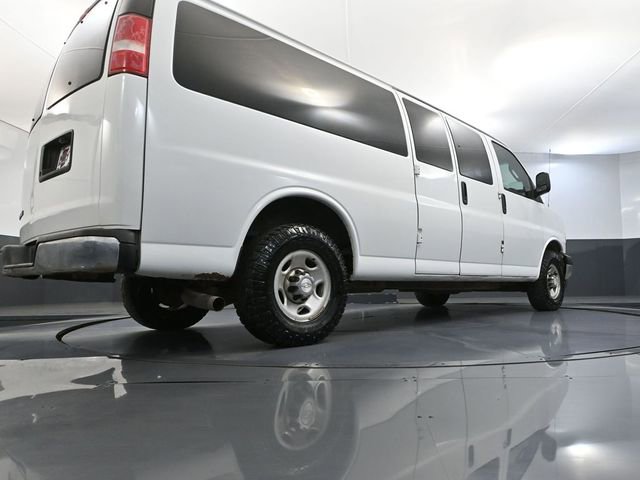 Used 2017 Chevrolet Express 3500 LT w/ LT Preferred Equipment Group RWD image 46