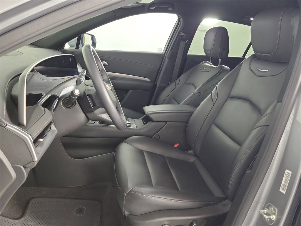 Certified 2025 Cadillac XT4 Premium Luxury image 16