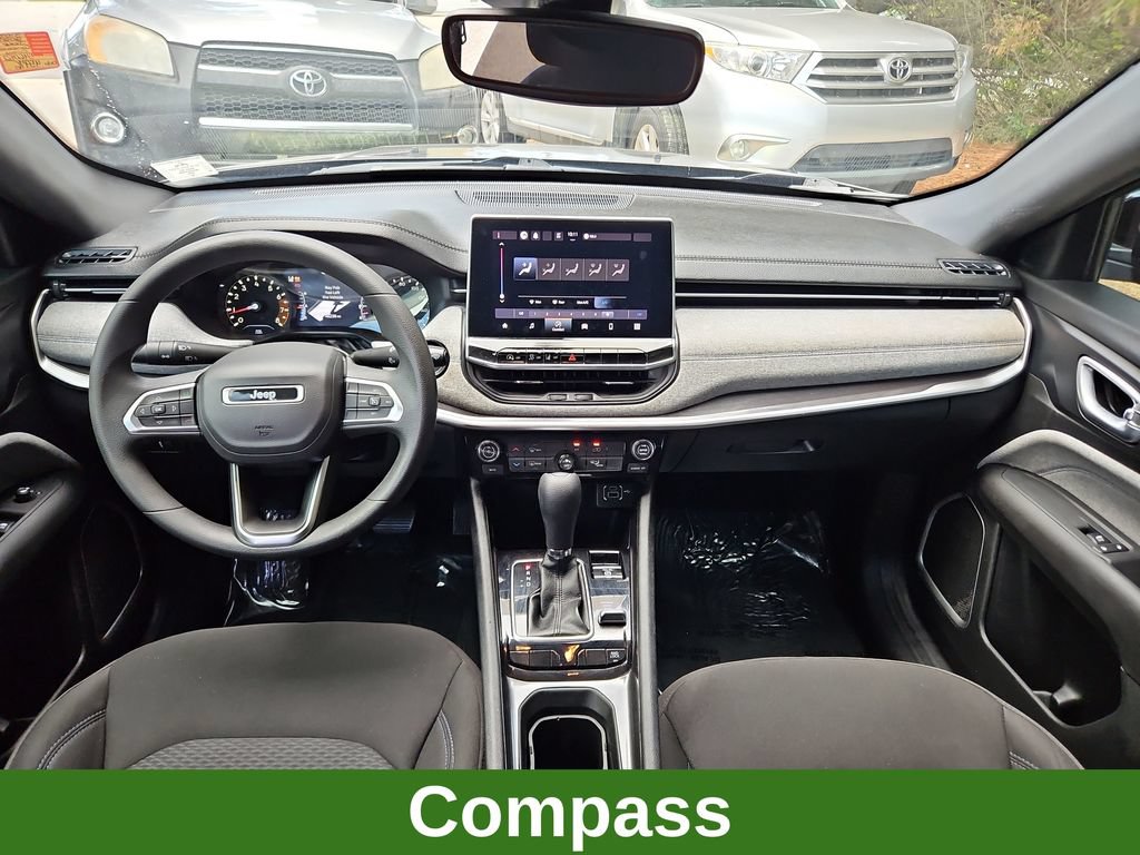 Used 2023 Jeep Compass Sport AWD/4WD image 9