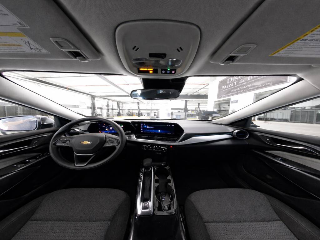 Used 2026 Chevrolet Trax LT FWD image 15
