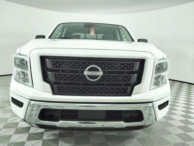 Used 2023 Nissan Titan SV image 15