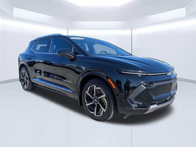 Used 2024 Chevrolet Equinox EV LT w/ LPO, Active Package image 2