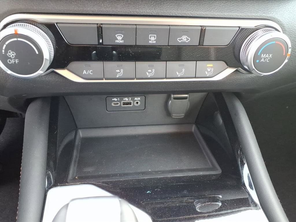 New 2025 Nissan Altima 2.5 SR image 13