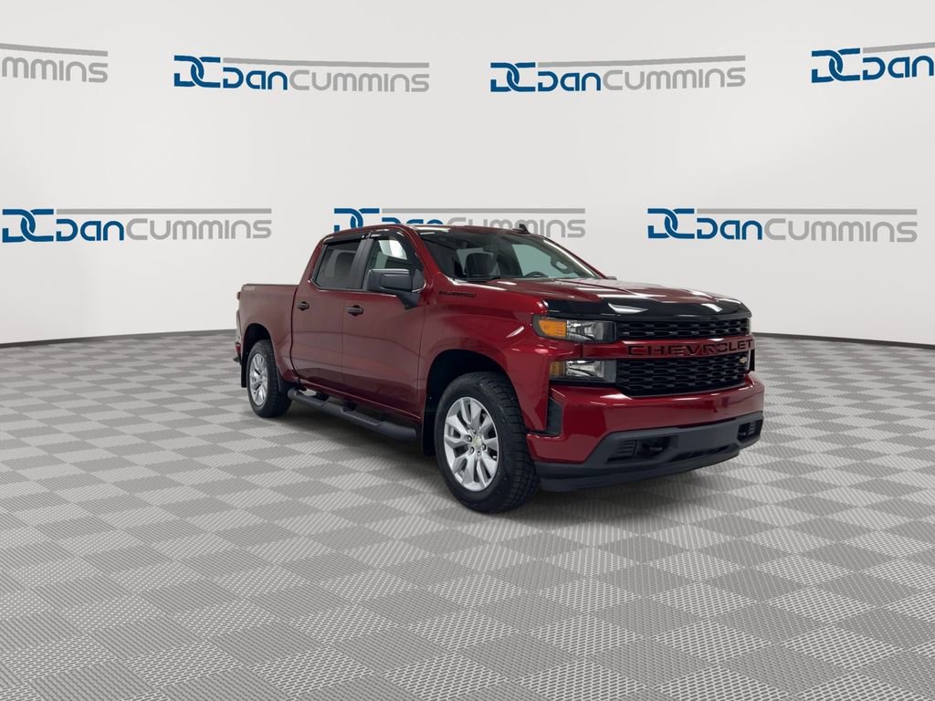 Used 2022 Chevrolet Silverado 1500 Custom w/ LPO, Dark Essentials Package image 2