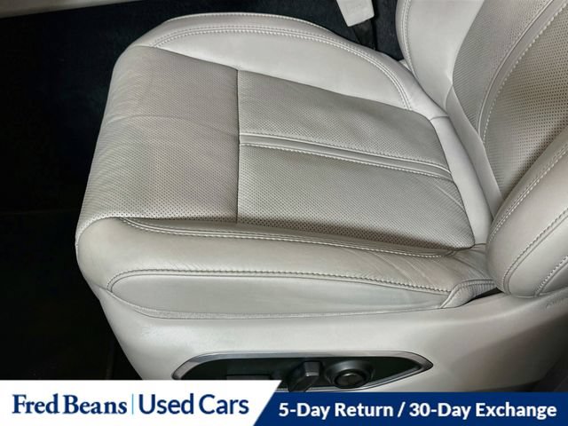 Used 2023 Jeep Wagoneer Series II w/ Premium Group I AWD/4WD image 27