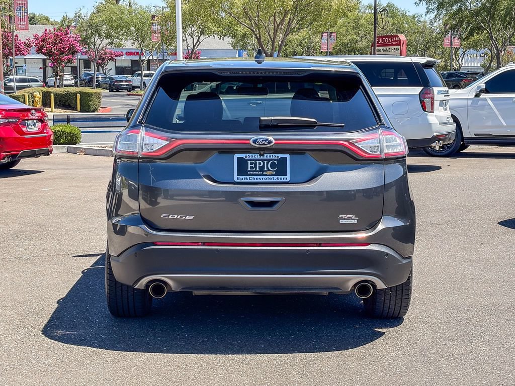 Used 2018 Ford Edge SEL w/ Equipment Group 201A FWD image 3
