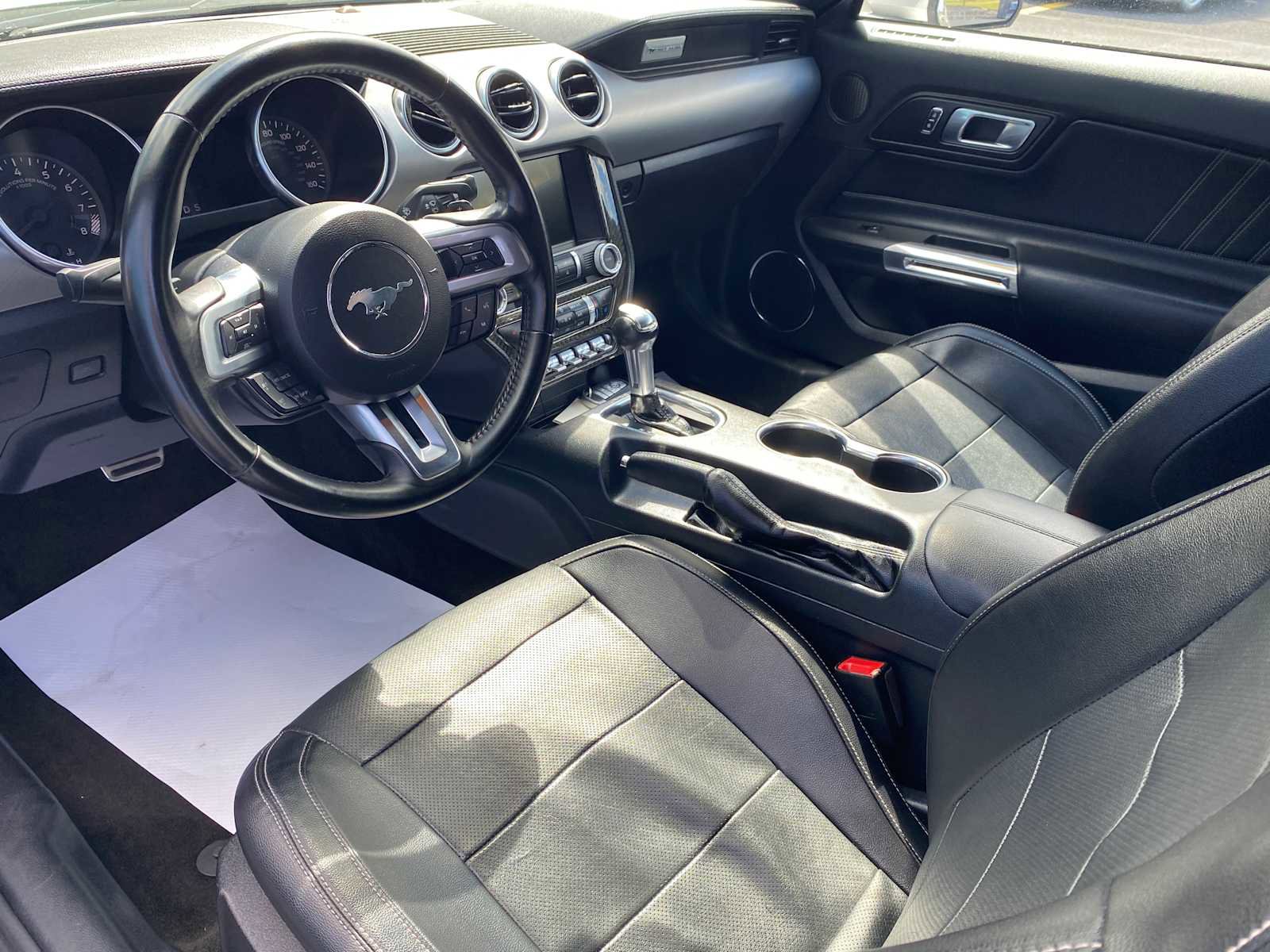 Used 2018 Ford Mustang GT RWD image 7