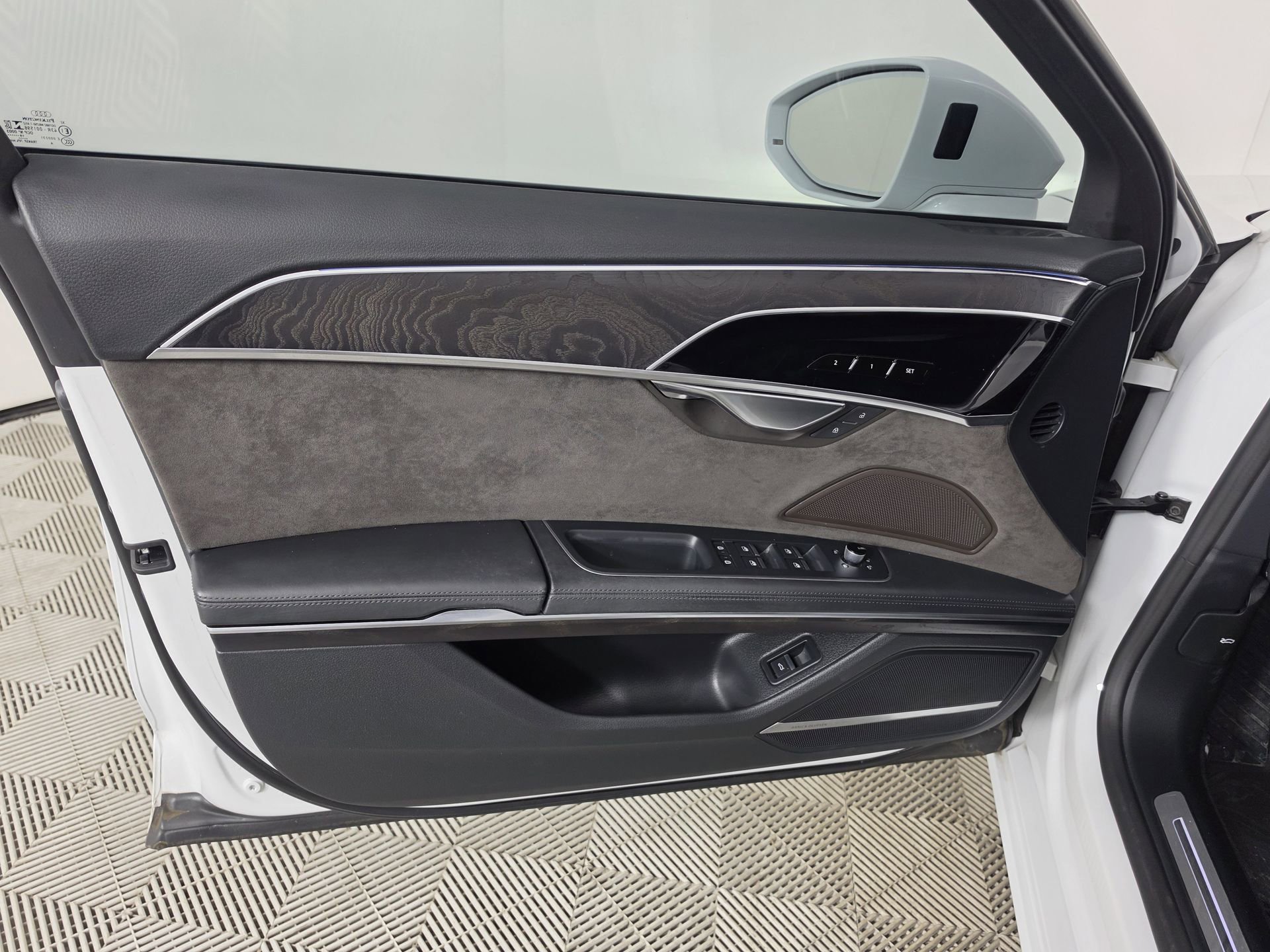 Used 2020 Audi A8 L 4.0T w/ Executive Package AWD/4WD image 19