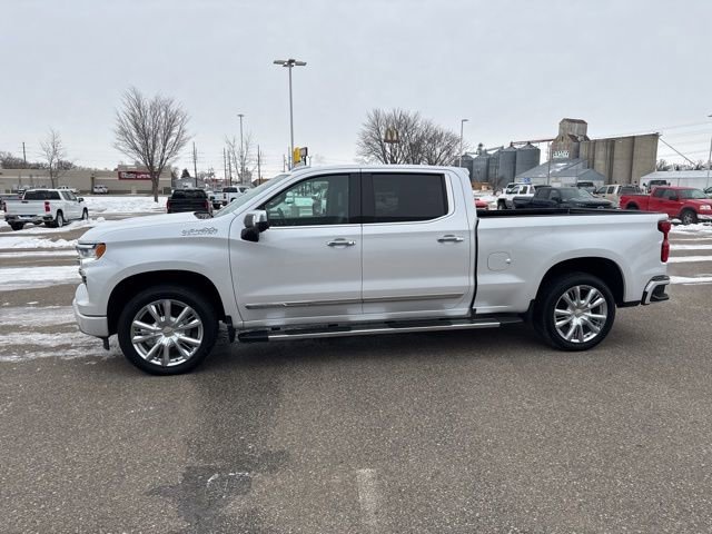 Used 2023 Chevrolet Silverado 1500 High Country w/ High Country Premium Package image 4