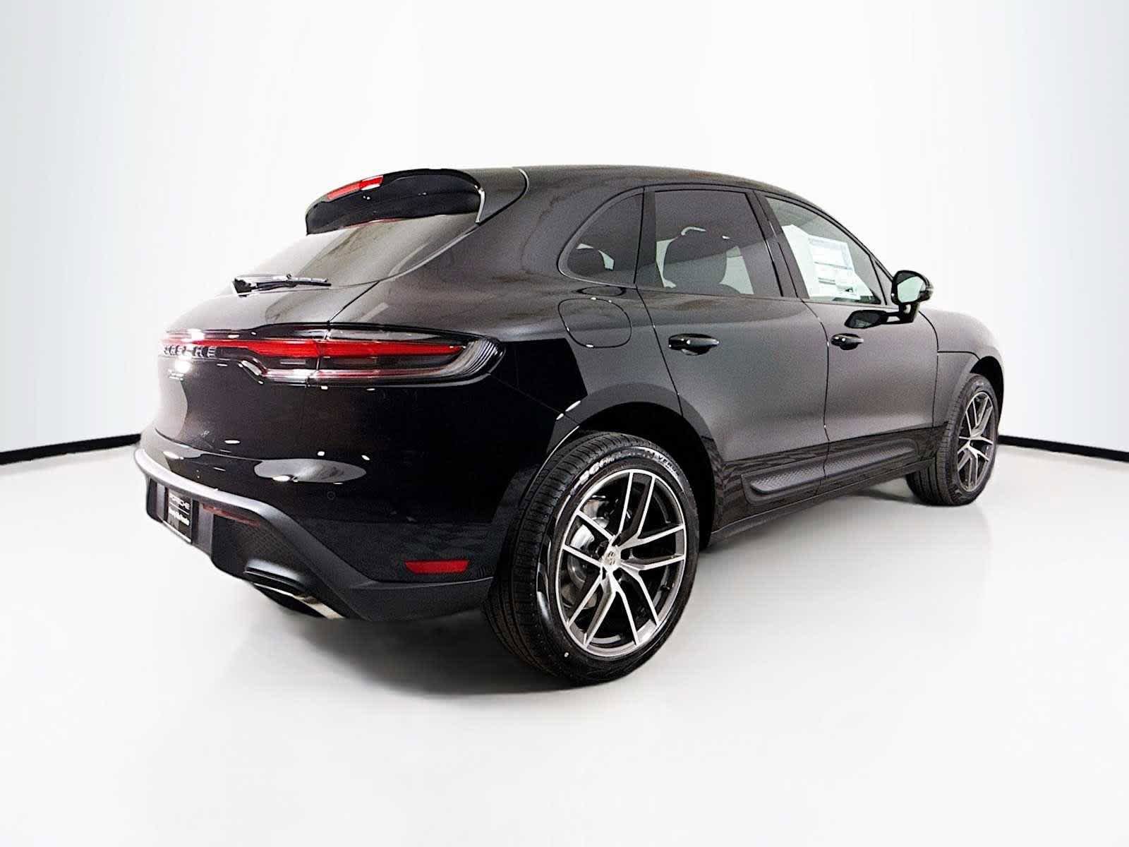 New 2025 Porsche Macan AWD/4WD image 9