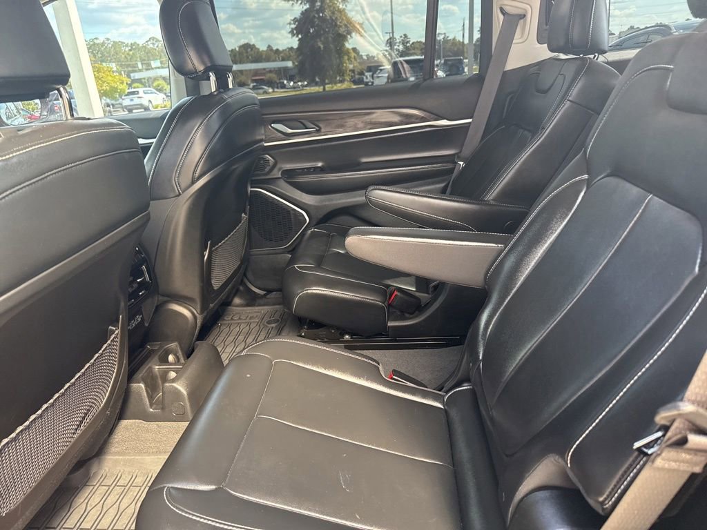 Used 2021 Jeep Grand Cherokee L Limited AWD/4WD image 25