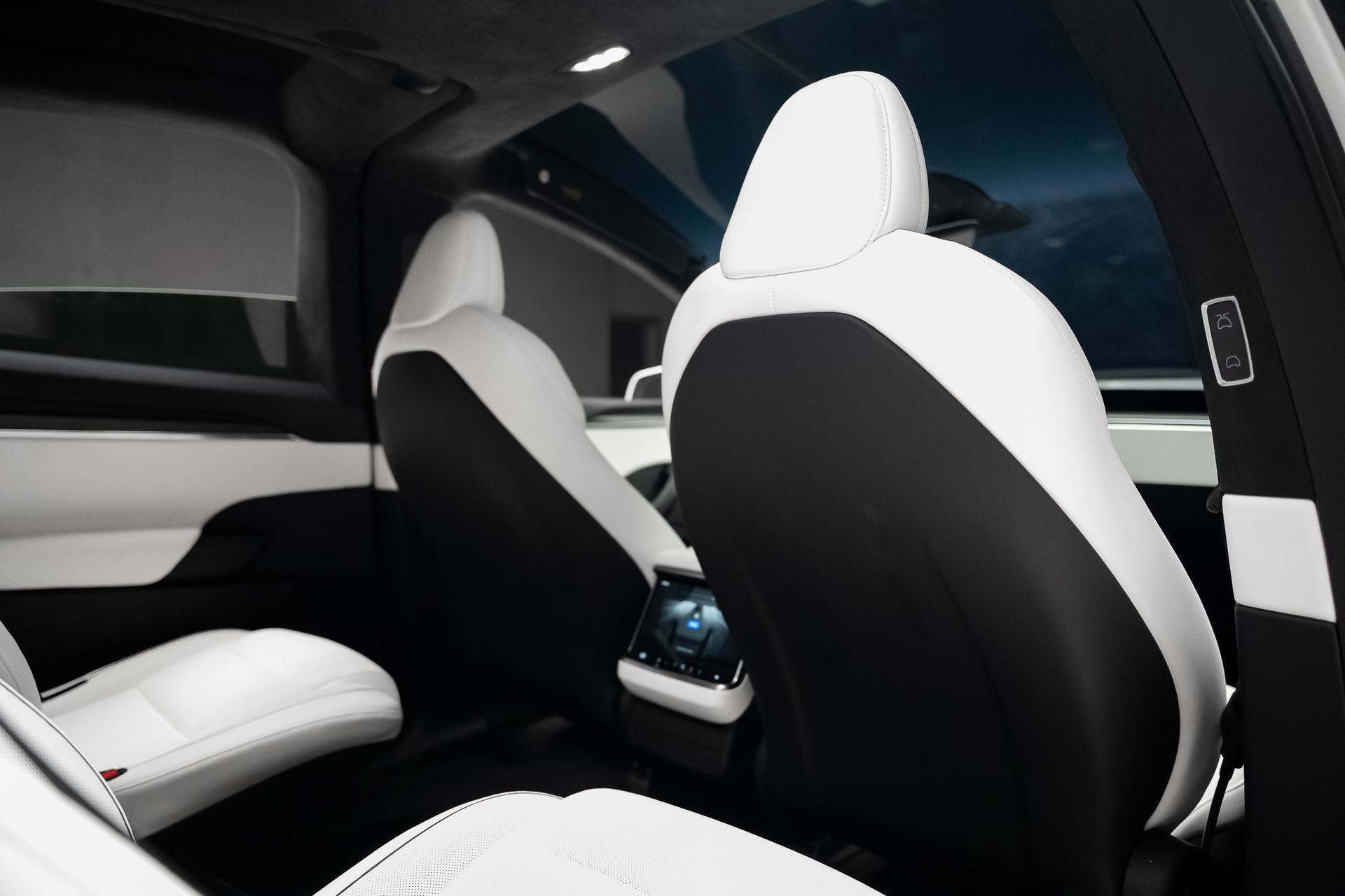 Used 2023 Tesla Model X Plaid image 65