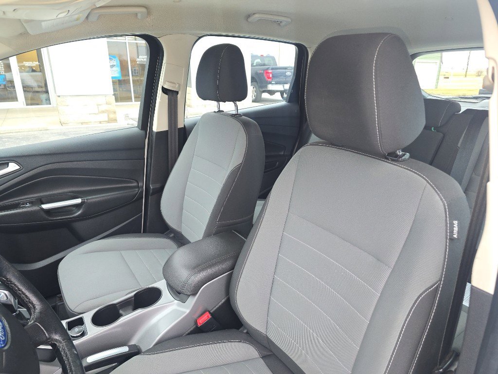 Used 2016 Ford C-MAX SE image 15