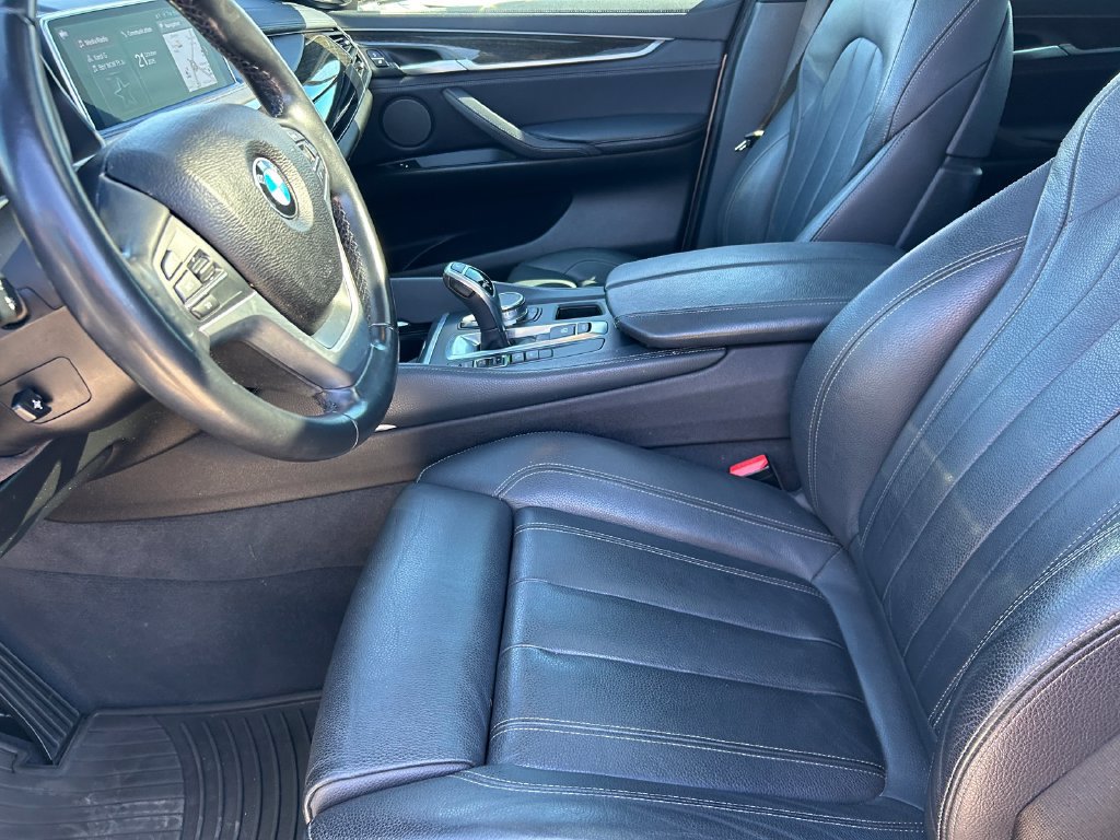 Used 2018 BMW X6 sDrive35i RWD image 11