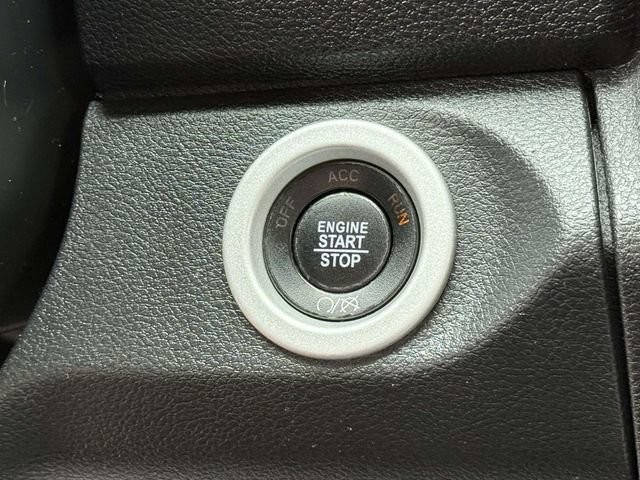 Used 2017 RAM 1500 Laramie w/ Convenience Group AWD/4WD image 19