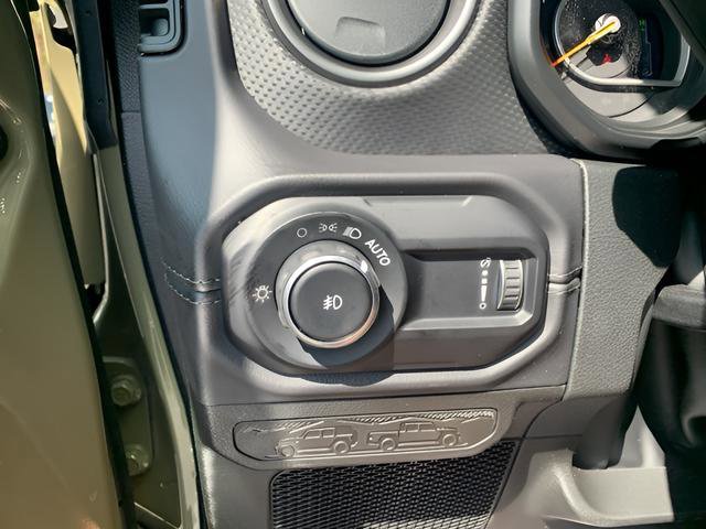 New 2025 Jeep Wrangler Unlimited Rubicon 392 image 28