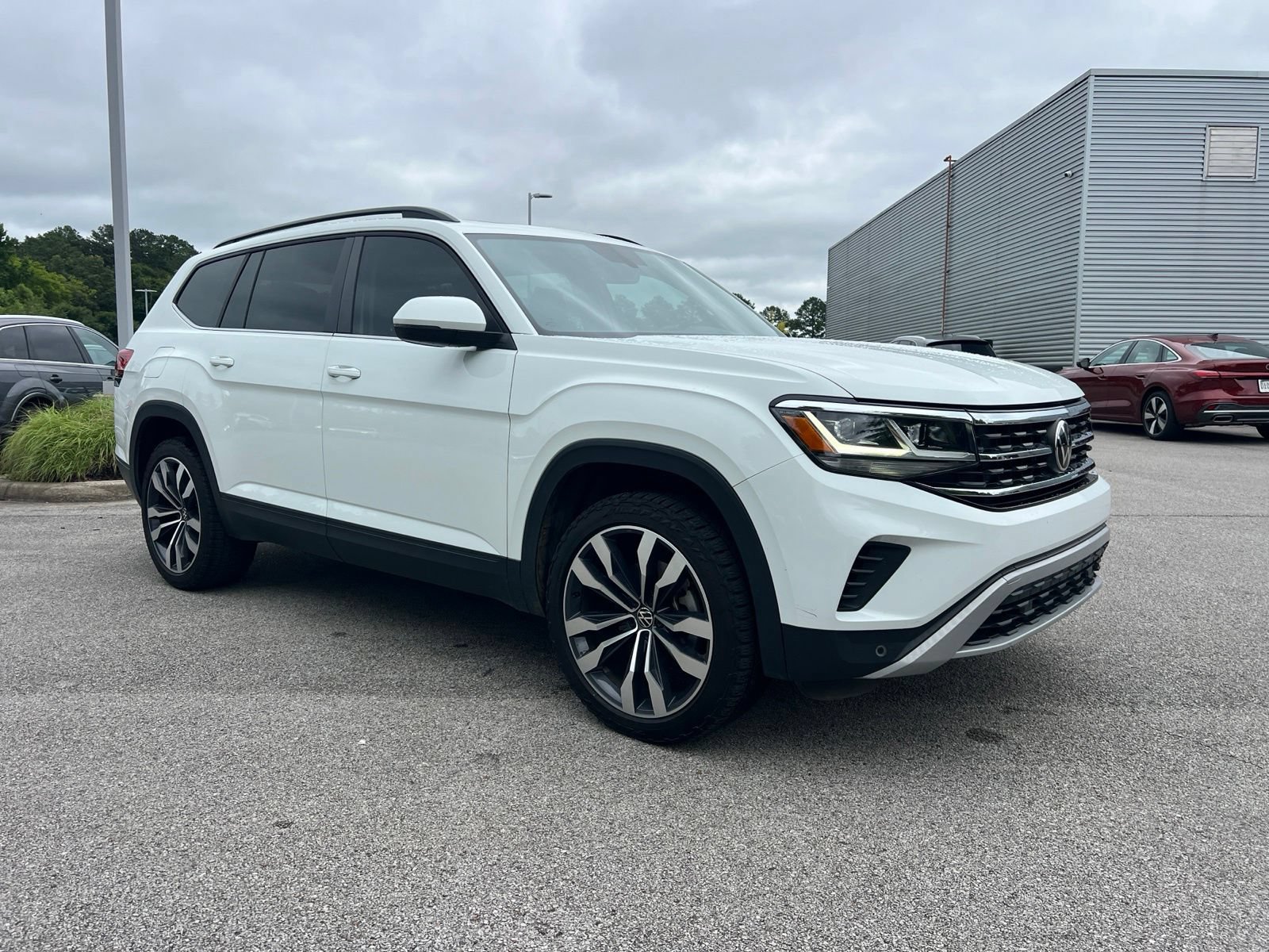 Used 2022 Volkswagen Atlas SE FWD image 3